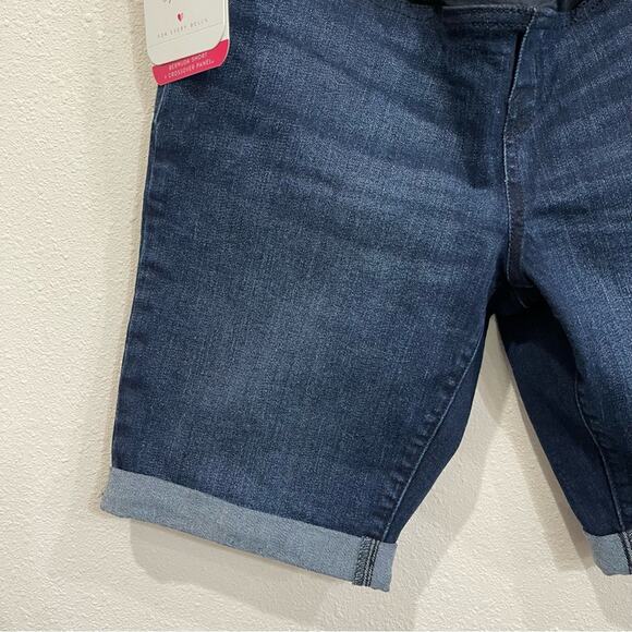 Isabel Maternity Power Stretch Denim Bermuda Shorts Crossover Panel in Back - 4 - Picture 5 of 12